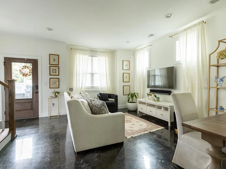 1211 Litton Ave #B — Photo 4