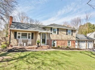 34 E Jefferson Rd, Pittsford, NY 14534