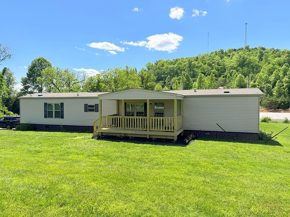 1st image of 226 Whippoorwill Ln
