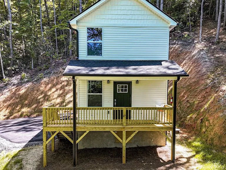 34 Kayce Dr — Photo 3