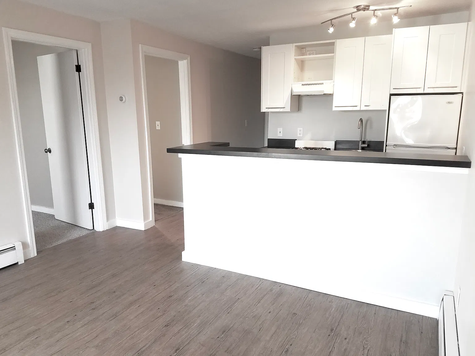 2 bed, 800 sqft, $1,875 — Photo 1