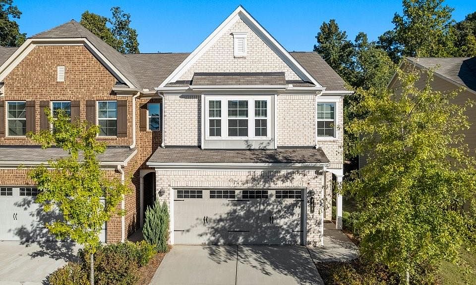 1st image of 668 Lansing Grove Way