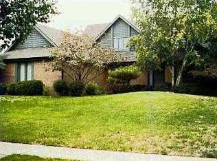 7808 Westcroft Dr, Sylvania, OH 43560