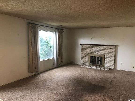 2nd image of 219 W 205 N