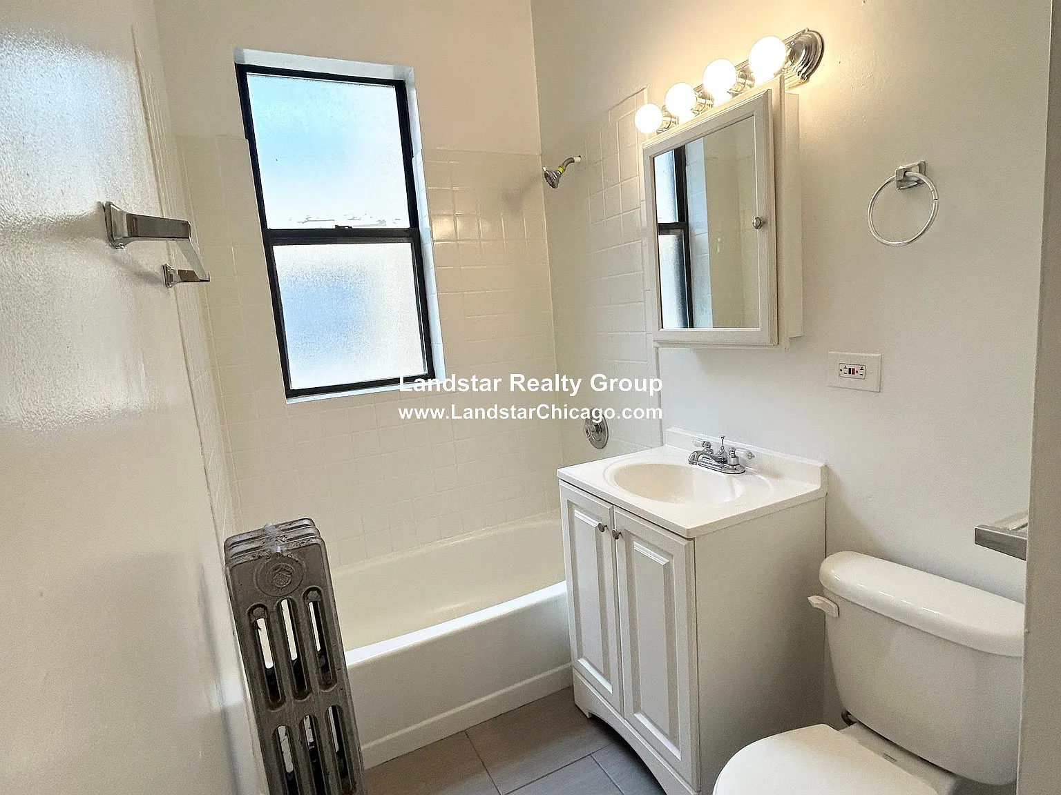 2 bed, 1.0 bath, $1,795 — Photo 3