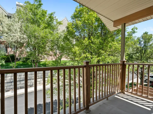 10968 S Maple Farms Ln, South Jordan, UT 84095
