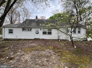 1834 Cedar Dr, Severn, MD 21144