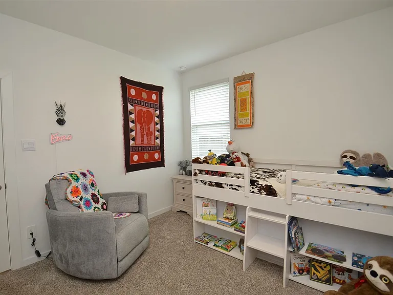1696 Daylight Lake Dr — Photo 18