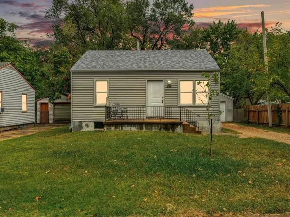 936 SW Orleans St, Topeka, KS 66606