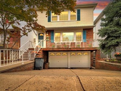 7 Country Village Ct, Bayonne, NJ, 07002