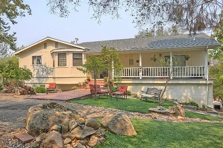 30665 Titan Dr photo 1