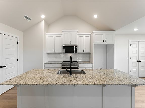 3rd image of 1708 Gerald Shay Rd