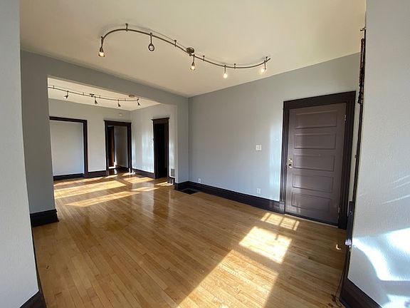4th image of 2700 N Monticello Ave APT 1