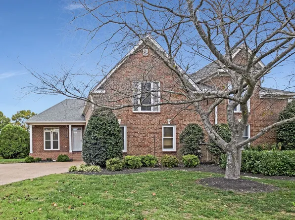 205 Stoners Glen Ct, Hermitage, TN 37076