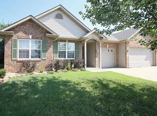 213 Harbor Mill Dr, Troy, IL 62294