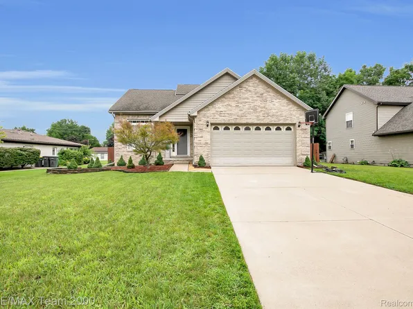 6083 Chamberlain St, Romulus, MI 48174