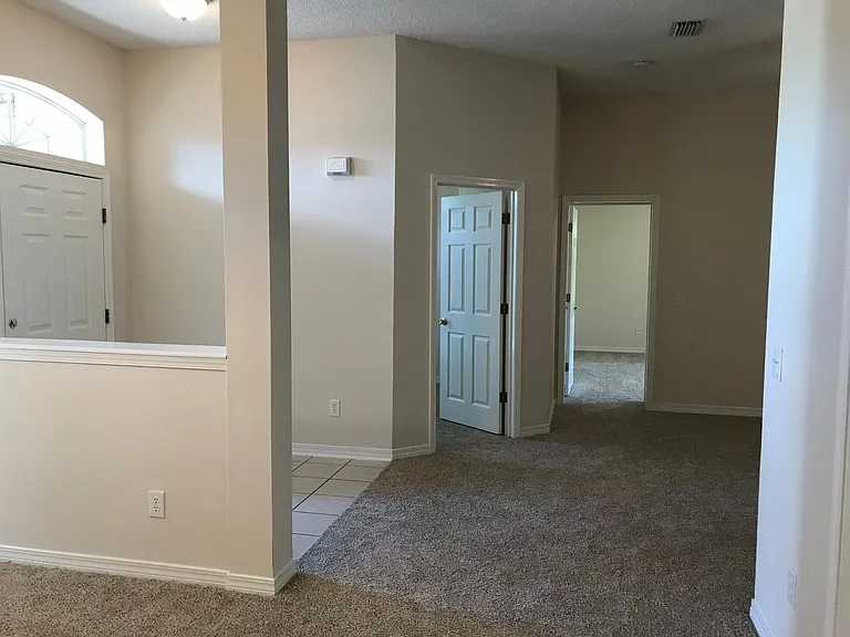 2642 Hidden Creek Dr — Photo 9