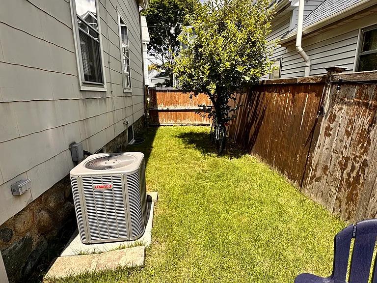 16 Middle St — Photo 13