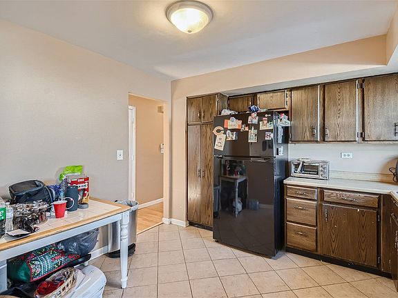 5th image of 208 Lakewood Dr