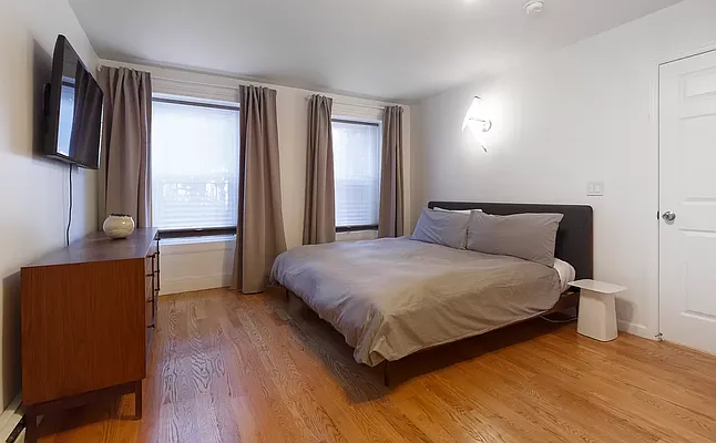 Rented by Compass | media 38