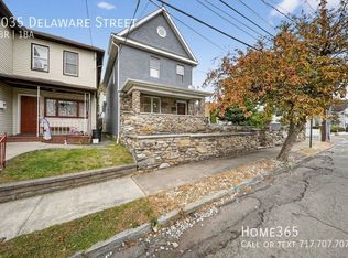 2035 Delaware St, Dunmore, PA 18512
