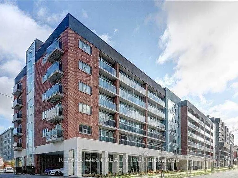 308 Lester St #405 — Photo 1