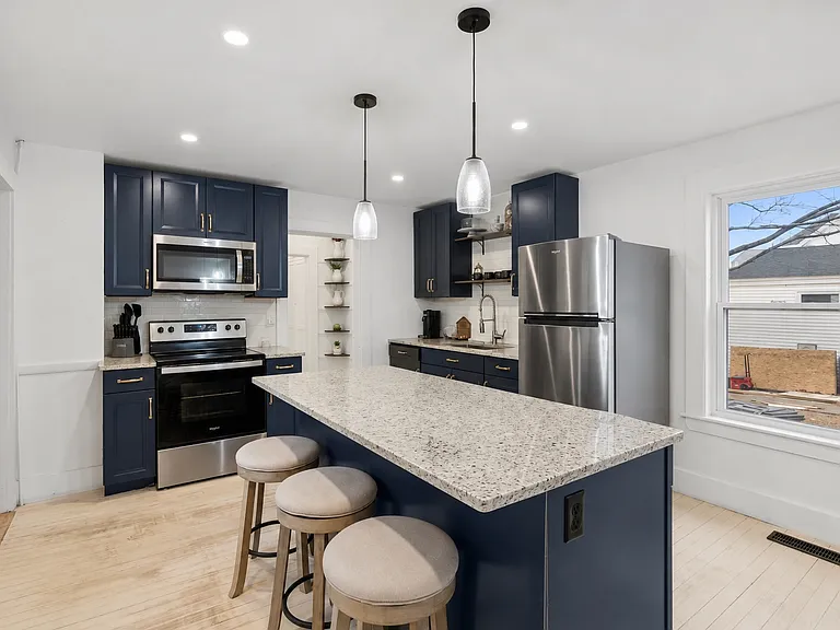 34 Revere St #1 — Photo 12