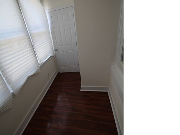 3rd image of 928 N Saint Bernard St