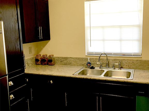 3rd image of 1692 W Royal Tern Ln