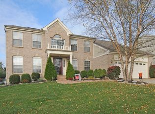 205 Meadows Dr, Springboro, OH 45066