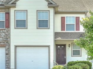 45 Locust Run Dr, York, PA 17404
