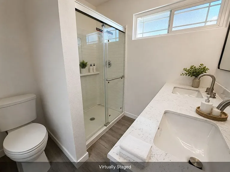 2512 W Fulcrum Pl #HOUSE — Photo 3