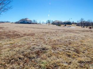 3331 S Saddle Ridge Ct, Independence, MO 64057