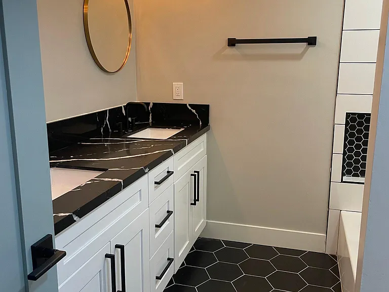 4125 Olympic St — Photo 15