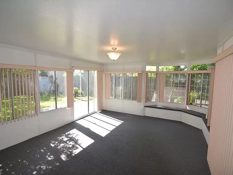4181 Blewett St — Photo 5