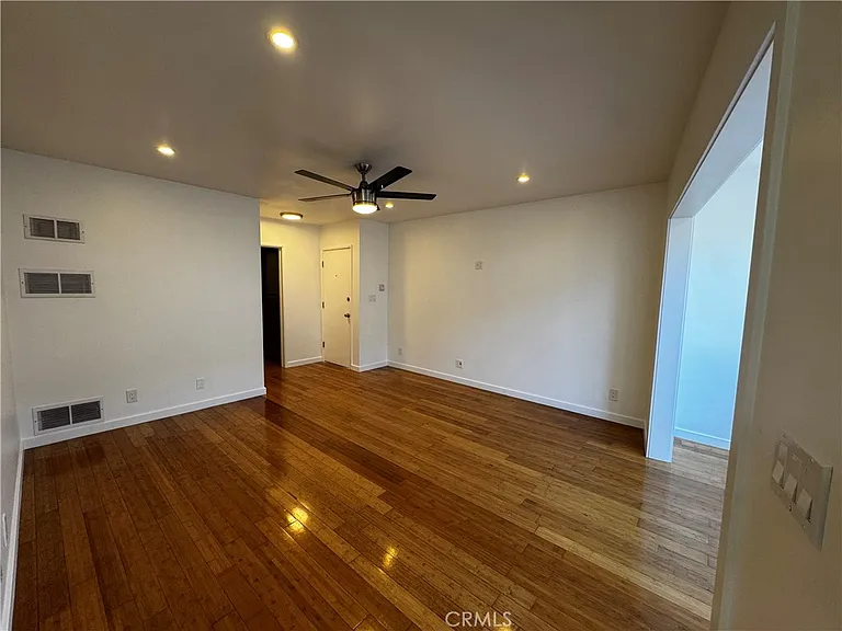 410 S Commonwealth Ave #4 — Photo 9