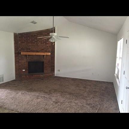 5th image of 4416 Thomason Dr APT B