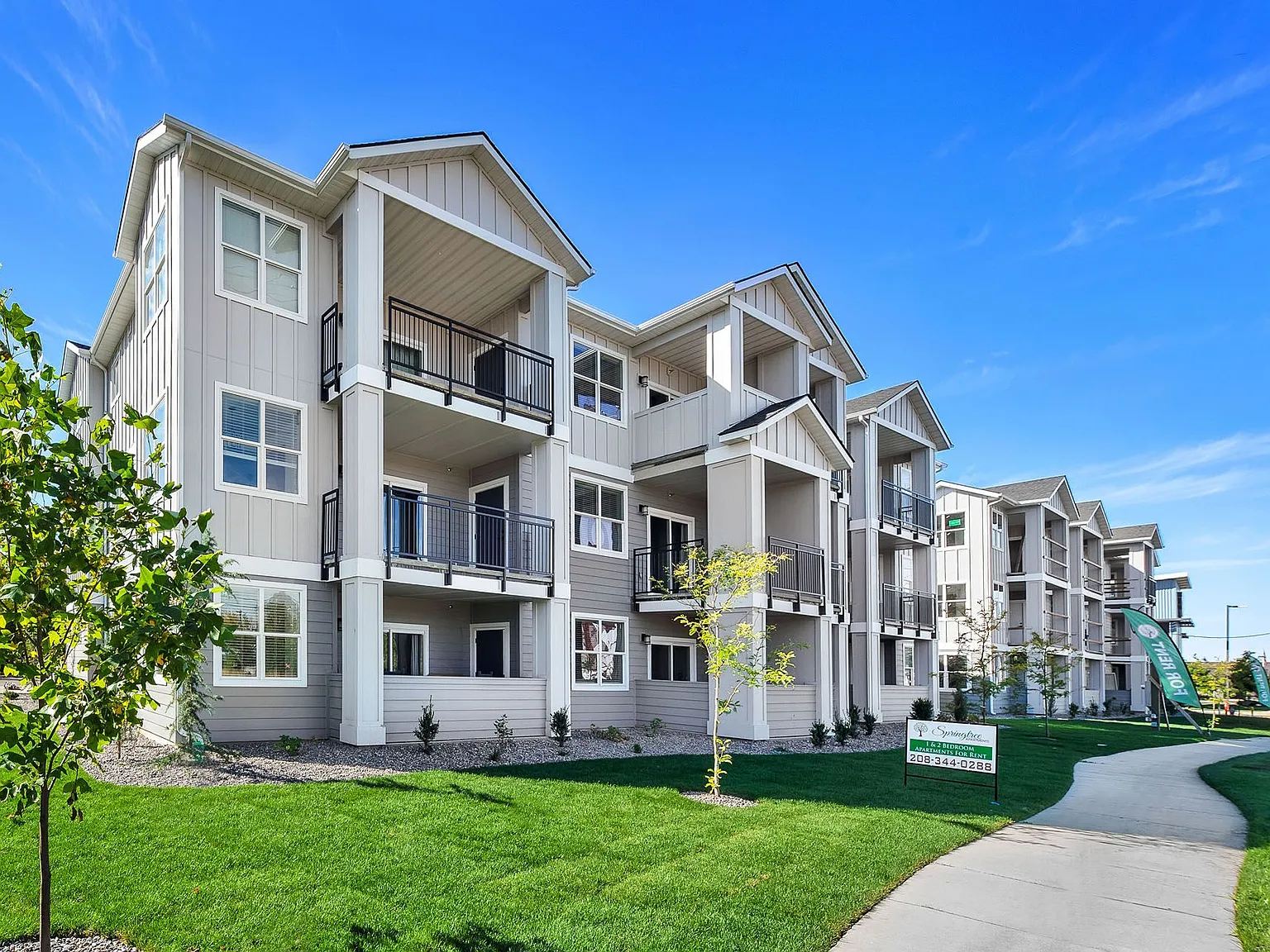 Springtree Apartments — Photo 1