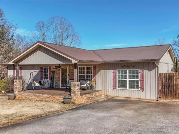 47 Perry Ln, Buchanan, GA 30113