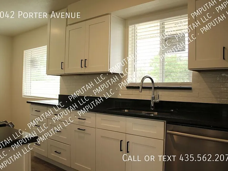 4042 S Porter Ave — Photo 11