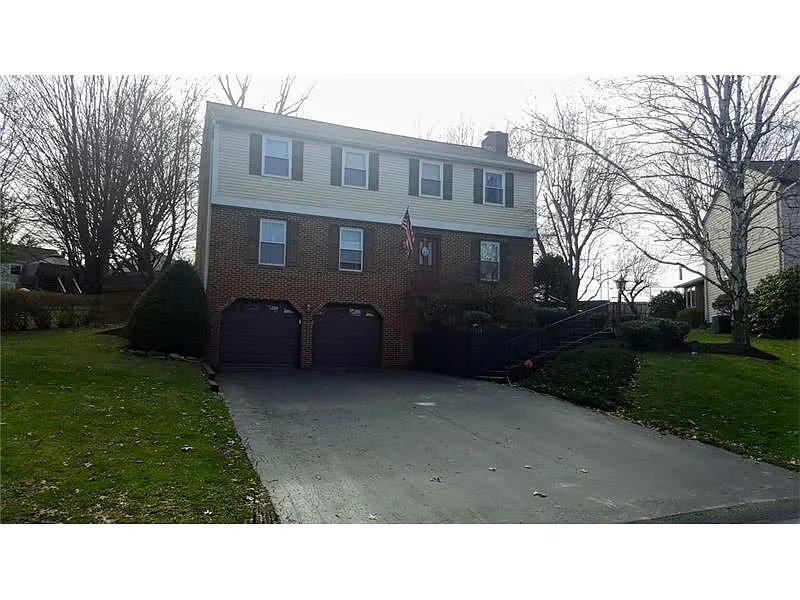 121 Rembrandt Dr photo 1