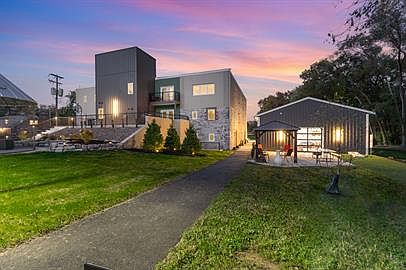 1st image of 2101 Orchard Rd