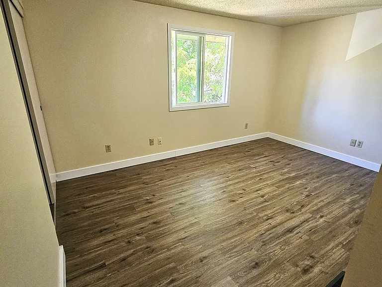 4343 Grant St — Photo 11