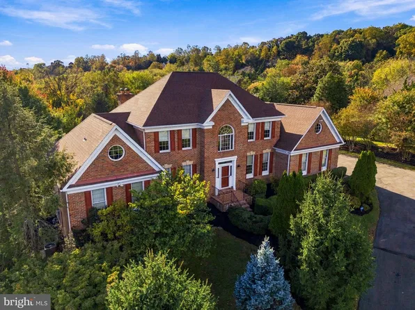 7835 Wellington Dr, Warrenton, VA 20186