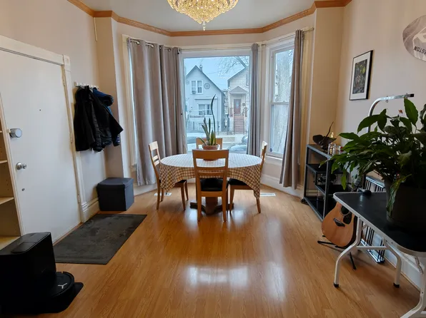 1642 N Sawyer Ave #1, Chicago, IL 60647