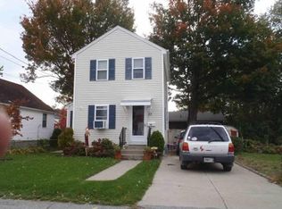 32 Stowe Ave, Riverside, RI 02915