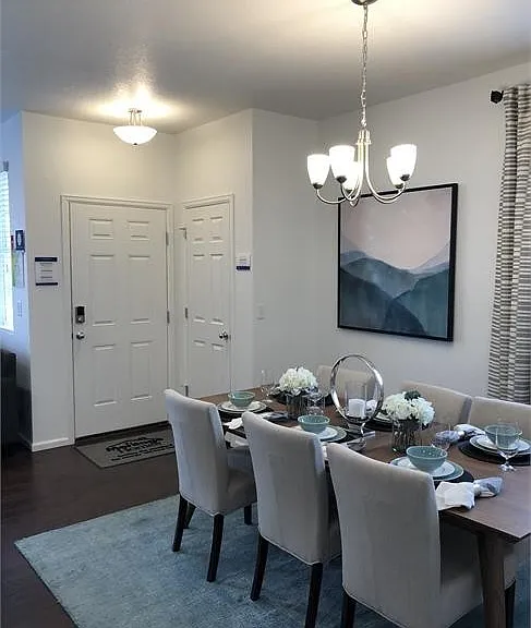 215 Jackson Dr — Photo 5