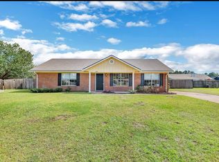 772 Melissa Dr, Hinesville, GA 31313