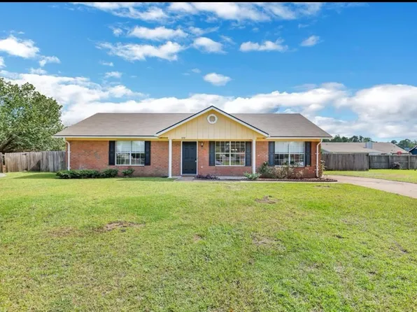 772 Melissa Dr, Hinesville, GA 31313