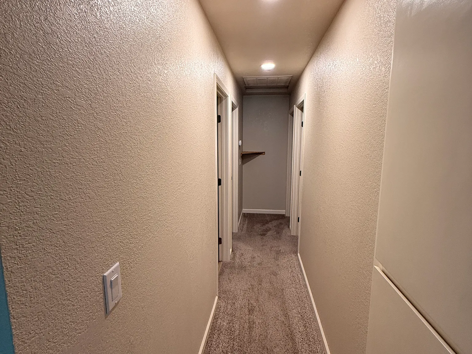 3 bed, 1265 sqft, $2,100 — Photo 3
